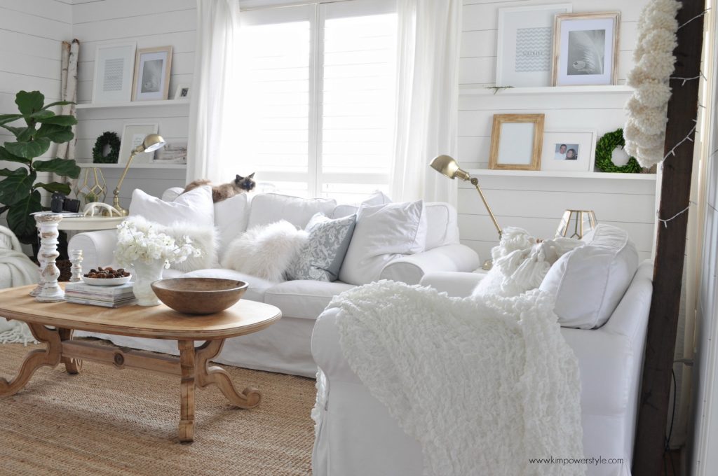 Winter whites in the living room