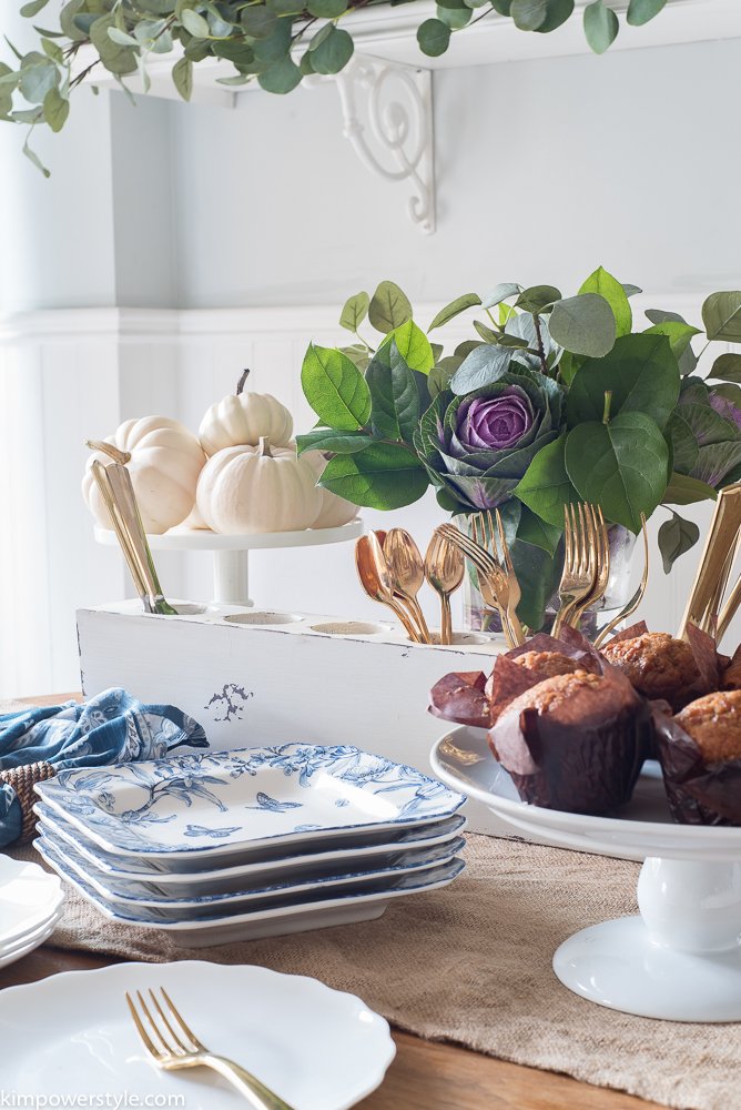 Fall Tour in the Breakfast Nook