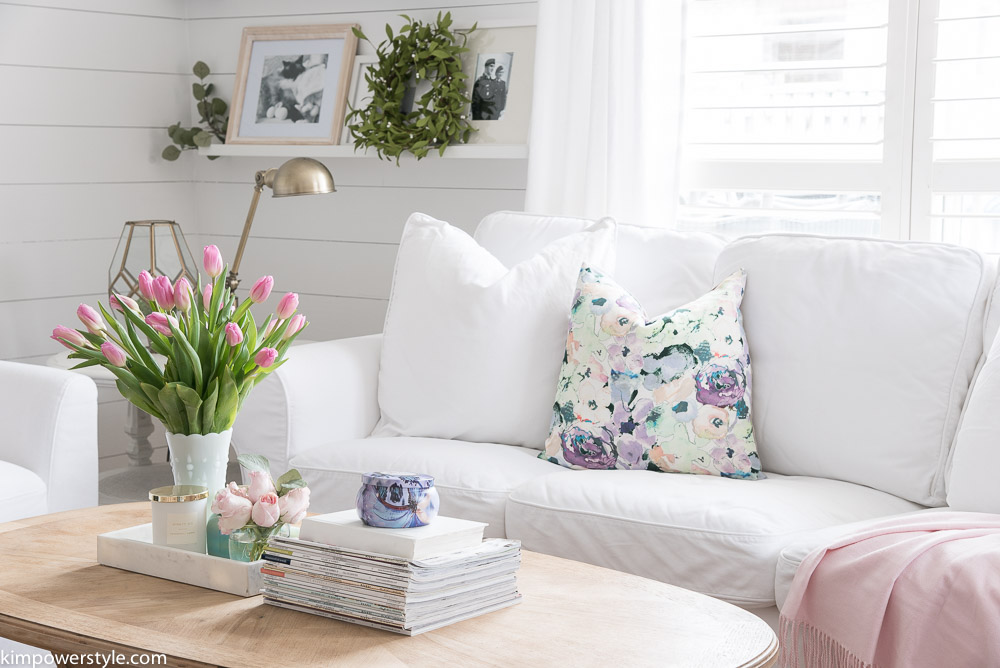 Spring Decor in the Living Room