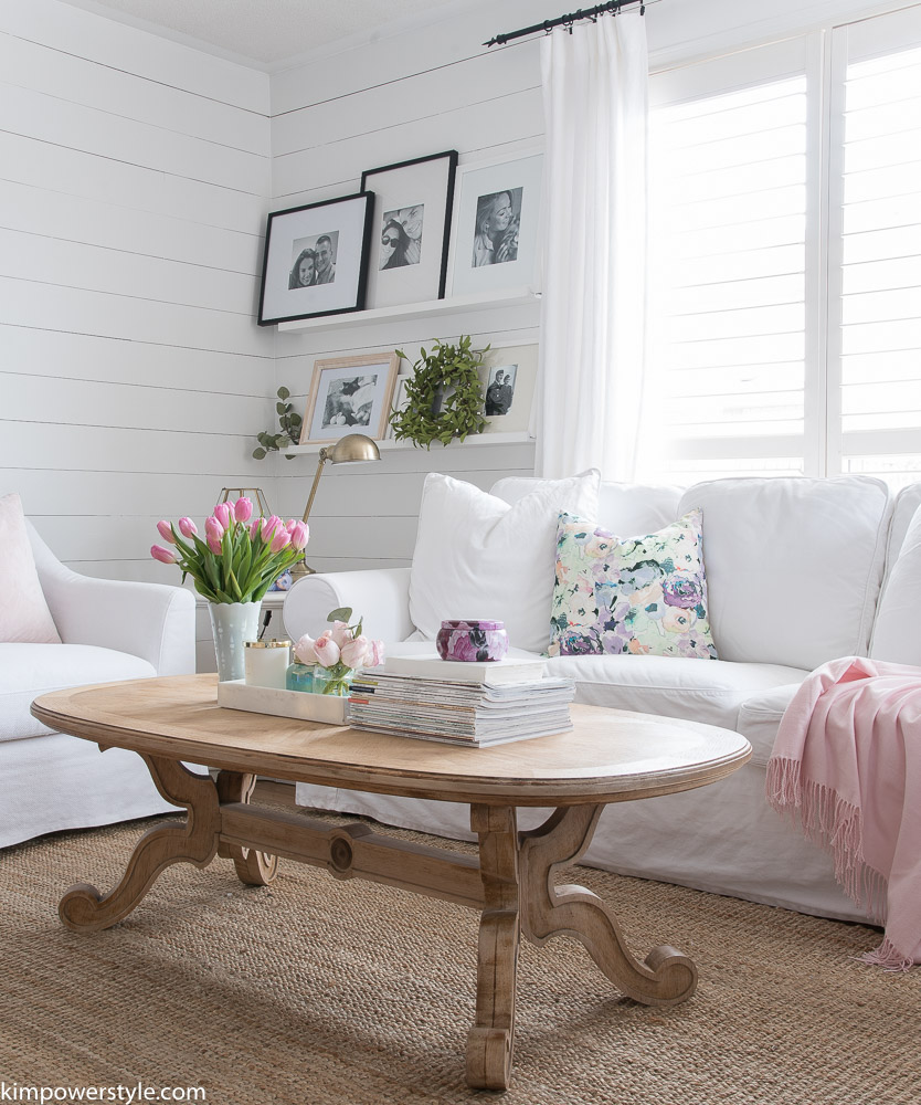 Spring Decor in the Living Room