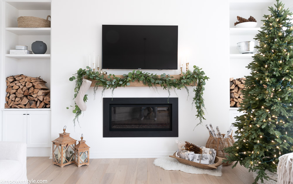 DIY Mantel Decorated for Christmas